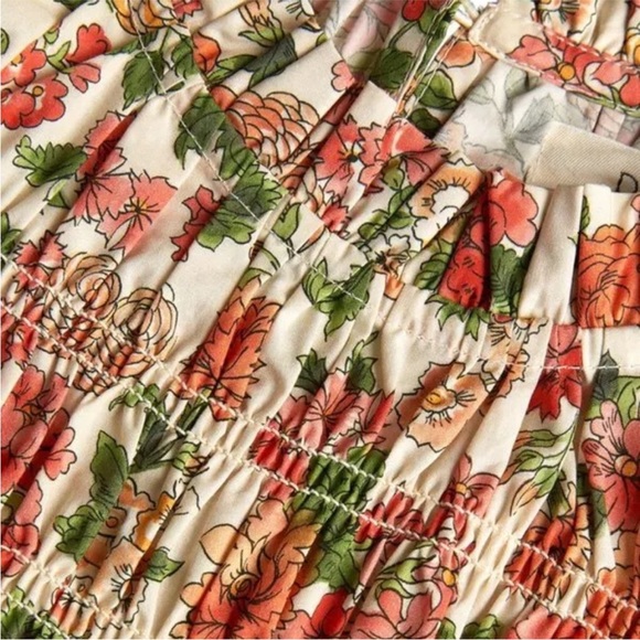 Floral Ruffle Sleeve Top - Picture 2 of 6